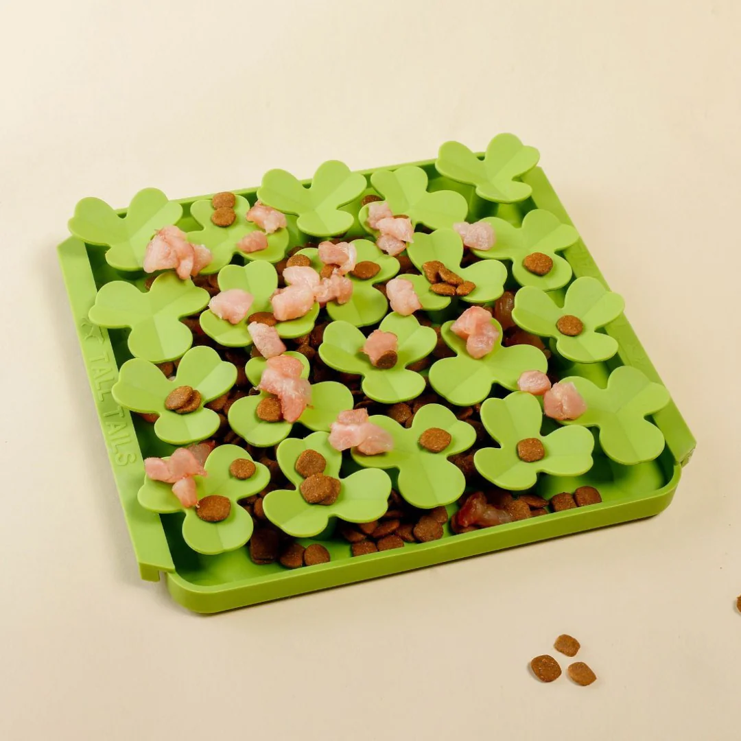 Tall Tails Spring Clover Foraging Mat – Pure & Natural